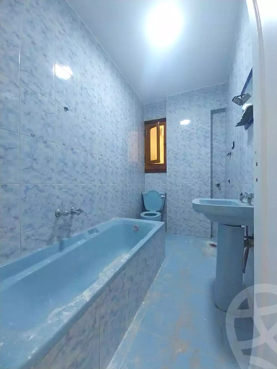 https://aqarmap.com.eg/ar/listing/7073957-for-sale-alexandria-al-agamy-shataa-el-nakheel-no-6-st