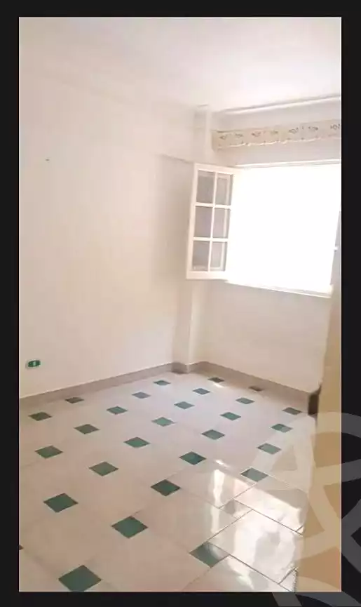 https://aqarmap.com.eg/en/listing/7074268-for-rent-alexandria-al-agamy-el-hanouvel