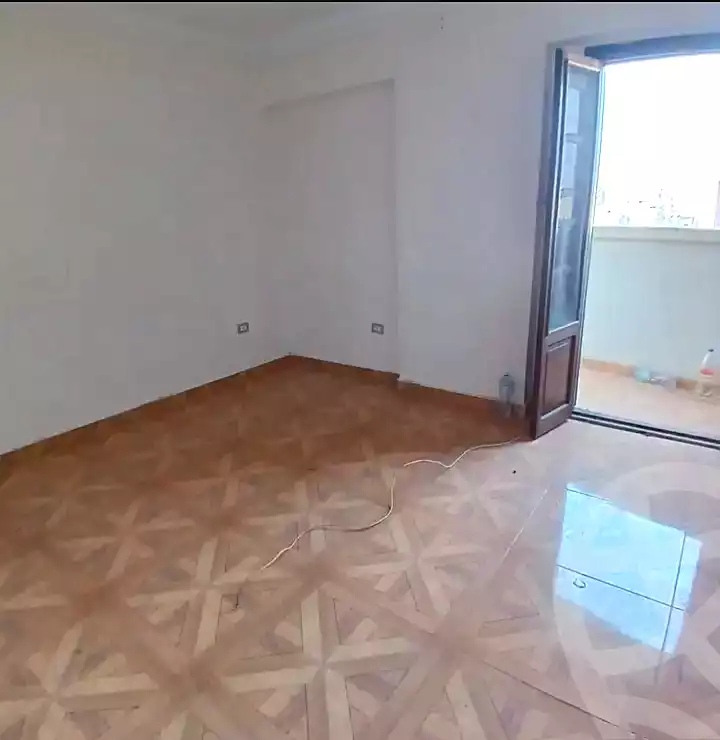 https://aqarmap.com.eg/ar/listing/7075108-for-sale-alexandria-el-asafra-l-sfr-bhry