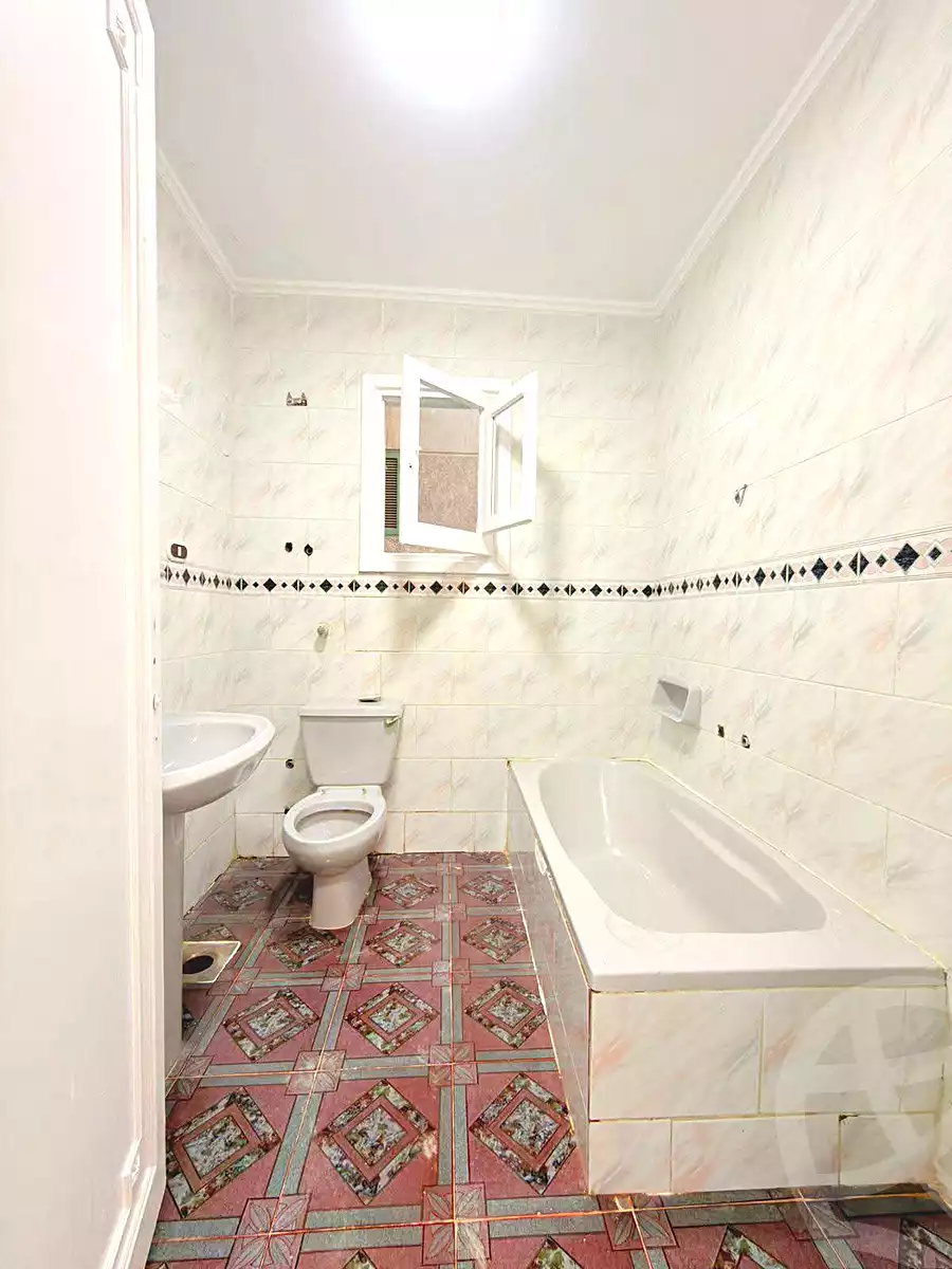 https://aqarmap.com.eg/ar/listing/7075191-for-sale-alexandria-al-agamy-shataa-el-nakheel