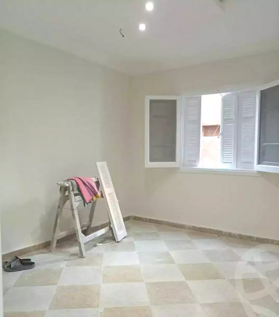 https://aqarmap.com.eg/ar/listing/7075243-for-sale-alexandria-el-asafra-shr-45
