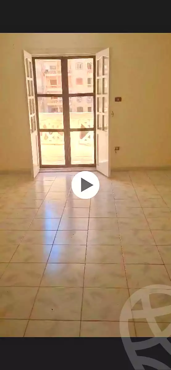 https://aqarmap.com.eg/en/listing/7075264-for-sale-alexandria-sydy-bshr-sydy-bshr-bhry