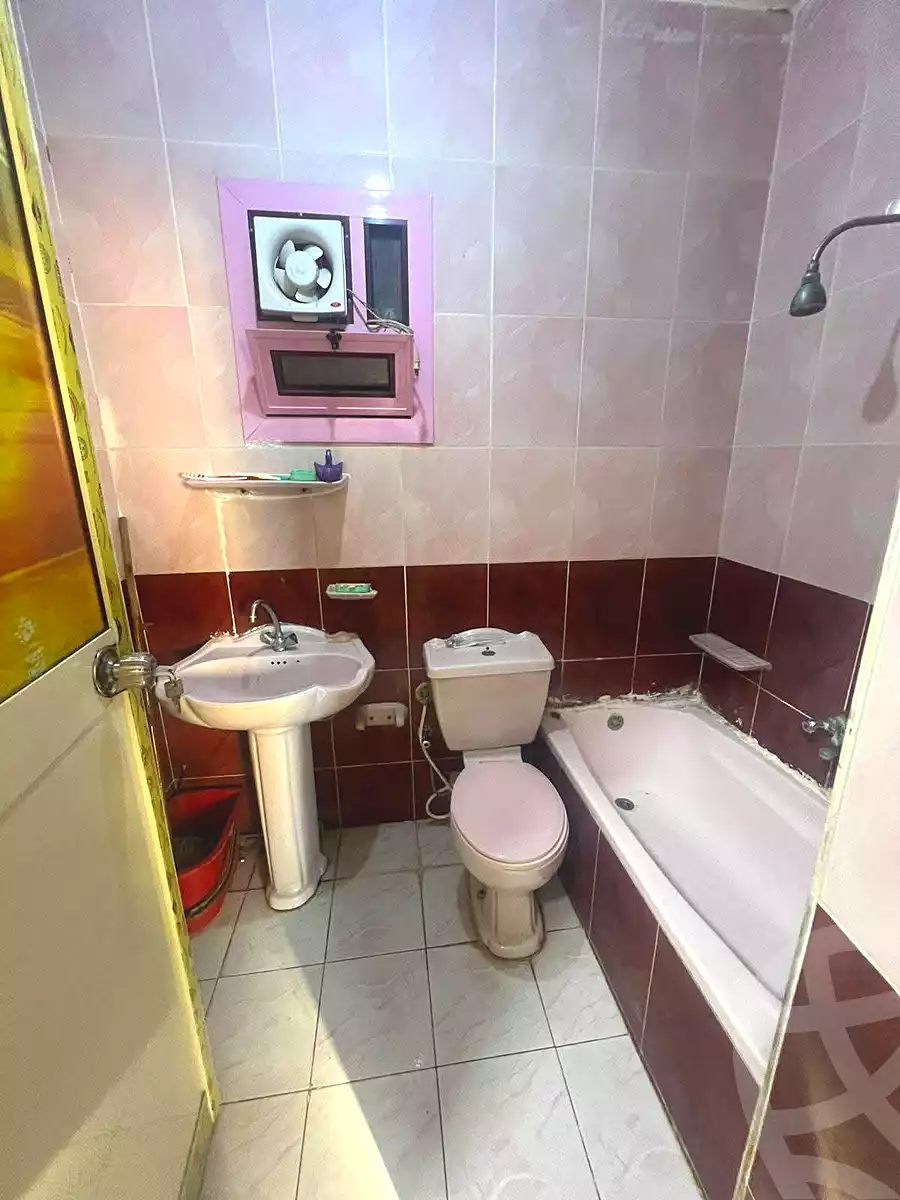 https://aqarmap.com.eg/en/listing/7075302-for-sale-alexandria-sydy-bshr-sydy-bshr-qbly-hassan-refaat-st