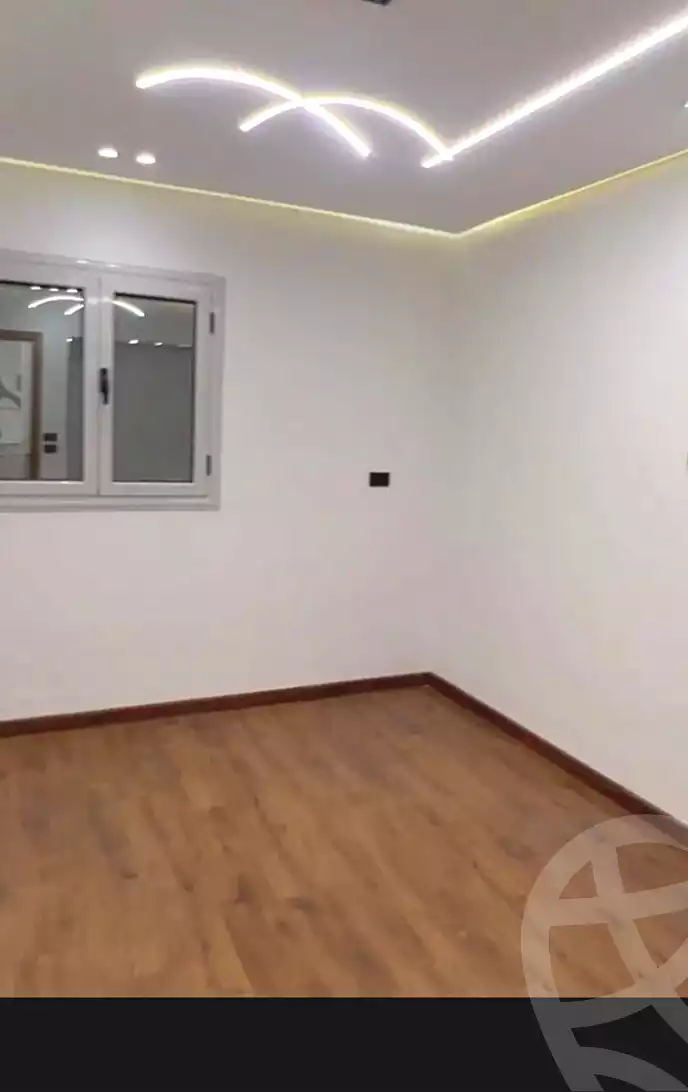 https://aqarmap.com.eg/ar/listing/7075304-for-sale-alexandria-el-asafra-shr-45