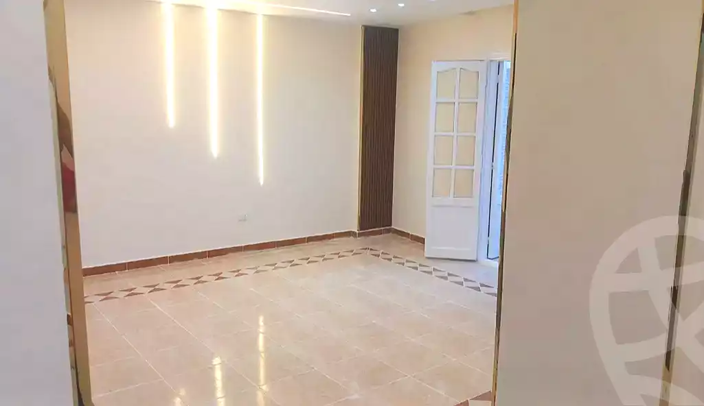 https://aqarmap.com.eg/ar/listing/7075391-for-sale-alexandria-sydy-bshr-sydy-bshr-bhry-shr-khld-bn-lwlyd