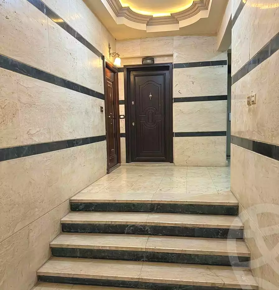 https://aqarmap.com.eg/ar/listing/7075822-for-sale-cairo-new-cairo-el-ahyaa-fourth-neighborhood-ahmed-oraby-haroun-al-rasheeed-18-st