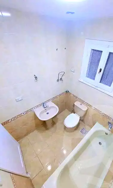 https://aqarmap.com.eg/ar/listing/7075894-for-sale-alexandria-sydy-bshr-sydy-bshr-bhry-shr-khld-bn-lwlyd