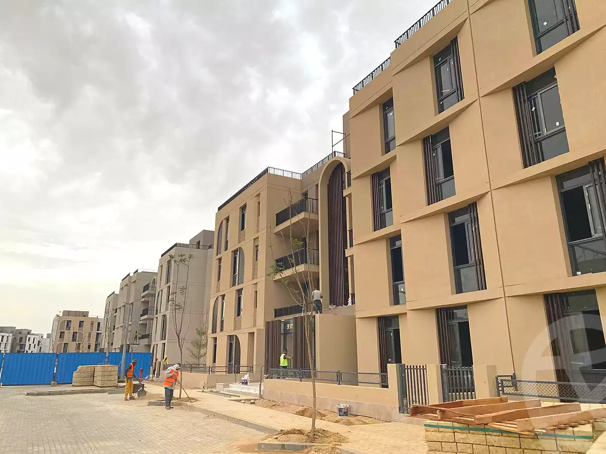 https://aqarmap.com.eg/en/listing/7076011-for-sale-cairo-el-sheikh-zayed-city-compounds-beverly-hills