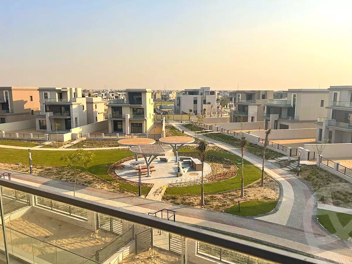 https://aqarmap.com.eg/en/listing/7076011-for-sale-cairo-el-sheikh-zayed-city-compounds-beverly-hills