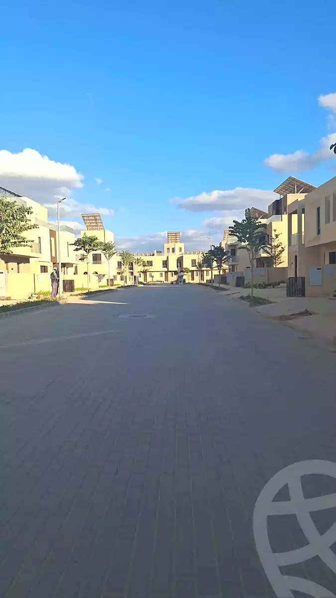 https://aqarmap.com.eg/en/listing/7076024-for-sale-cairo-el-sheikh-zayed-city-compounds-beverly-hills