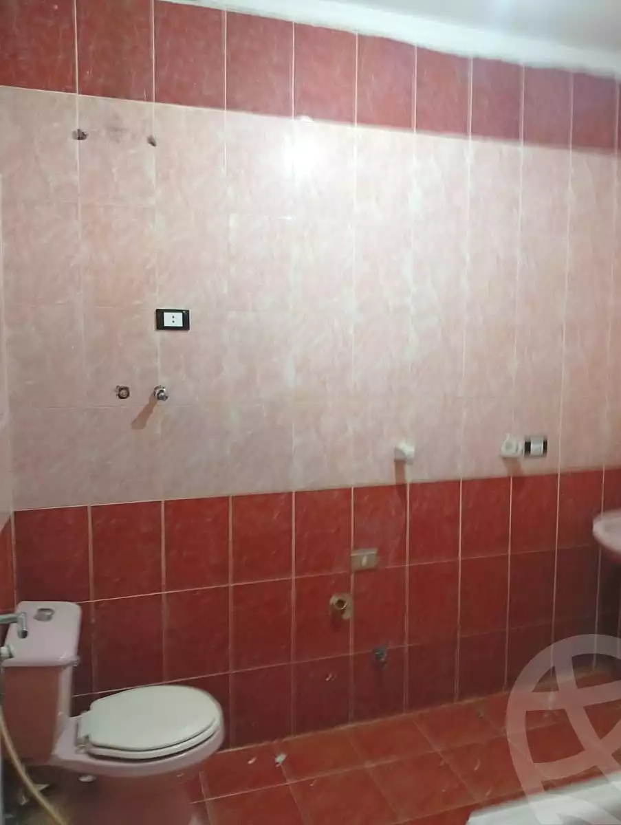 https://aqarmap.com.eg/ar/listing/7076214-for-rent-cairo-new-cairo-el-ahyaa-second-neighborhood-street-1