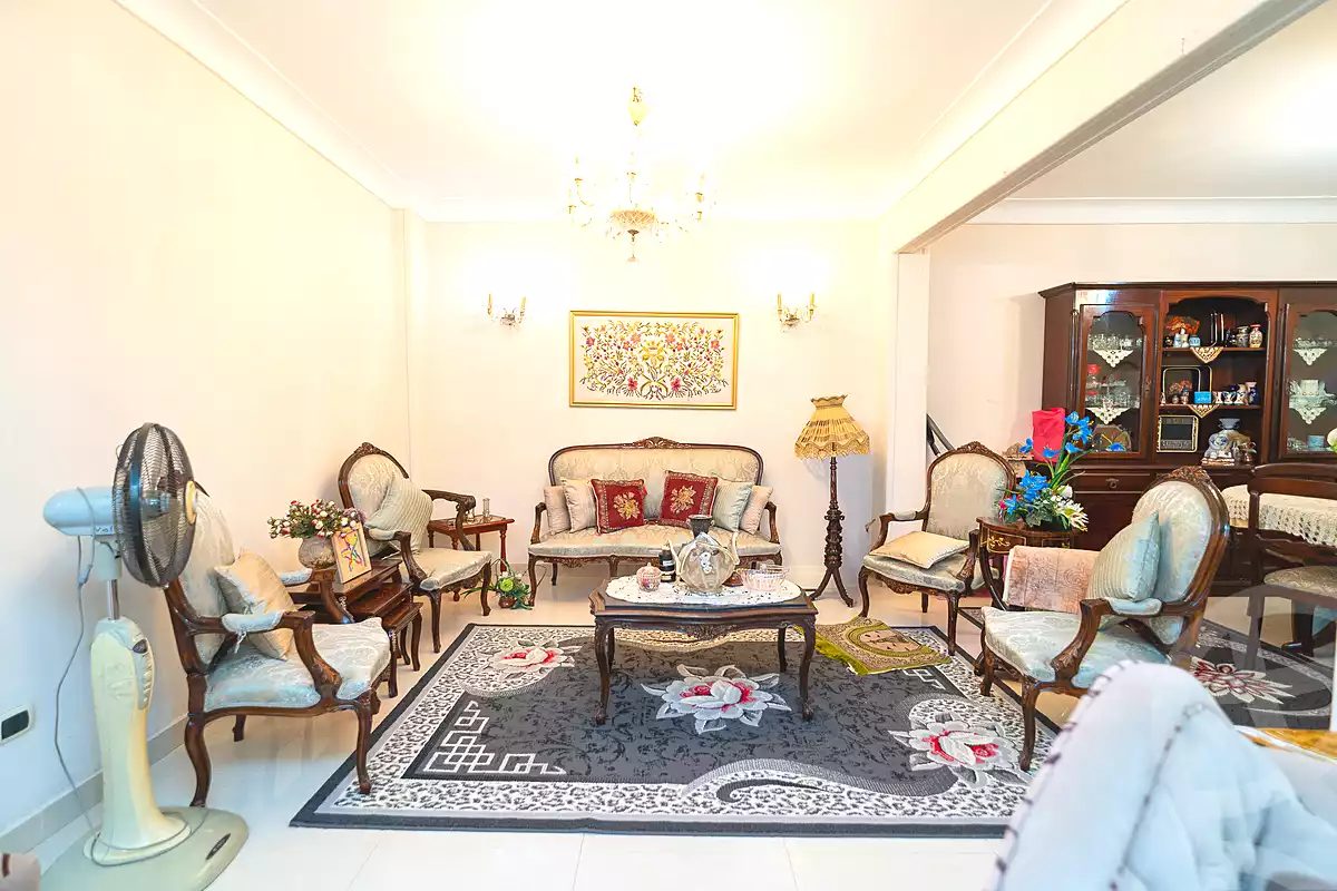 https://aqarmap.com.eg/ar/listing/7076244-for-sale-alexandria-l-zryt-champollion-st