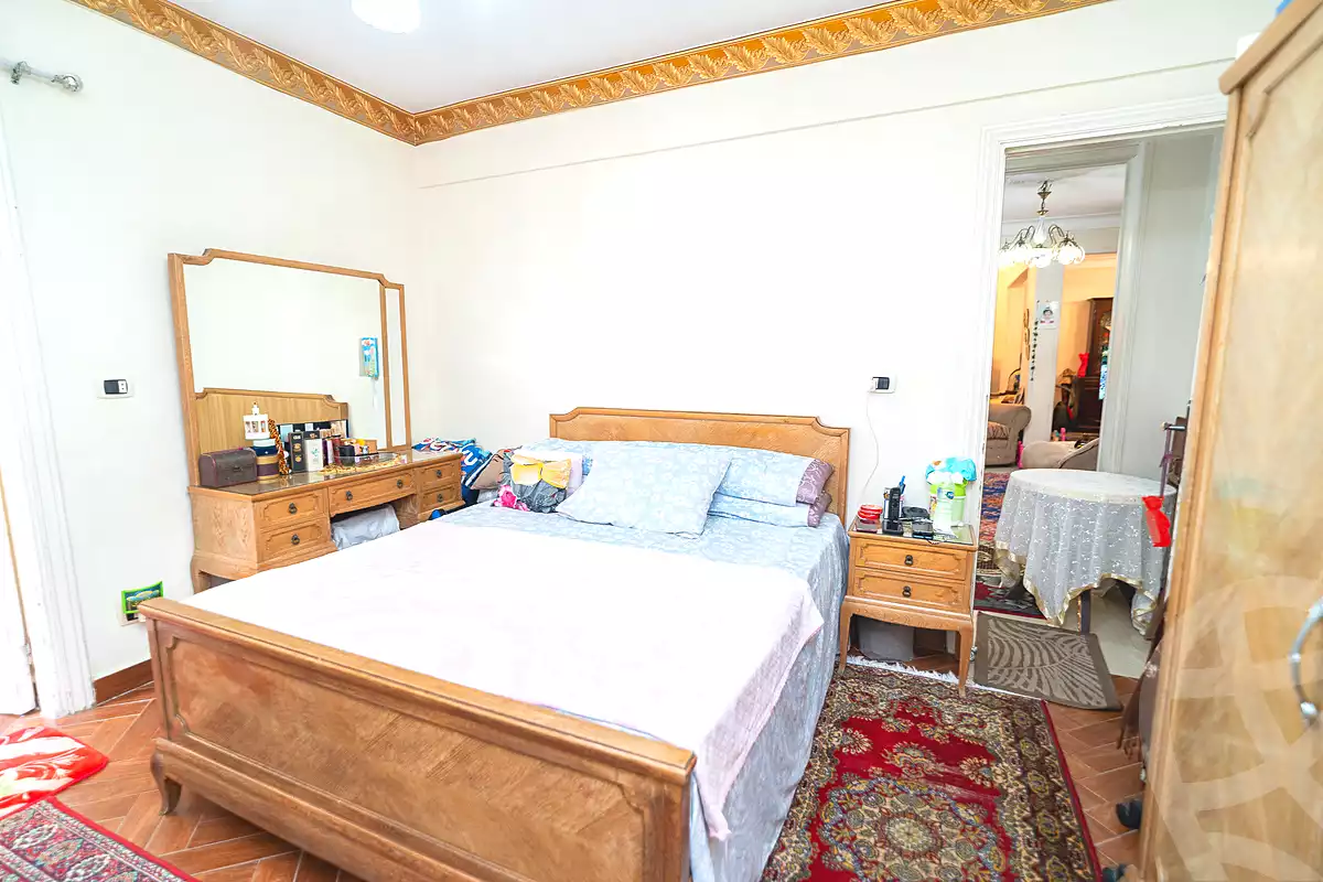 https://aqarmap.com.eg/ar/listing/7076244-for-sale-alexandria-l-zryt-champollion-st