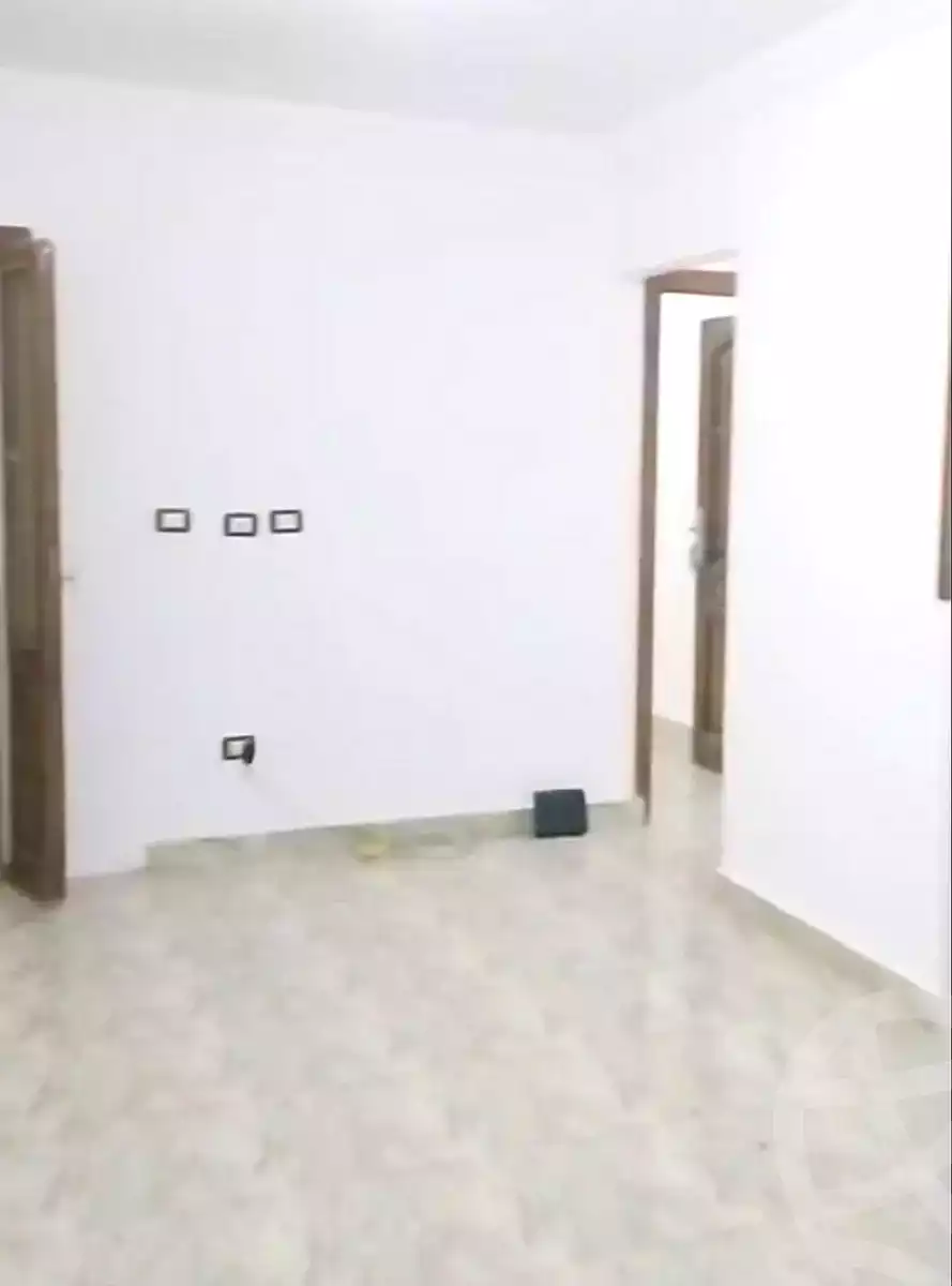 https://aqarmap.com.eg/ar/listing/7076524-for-sale-alexandria-new-miami-compounds-new-miami-doctors-city