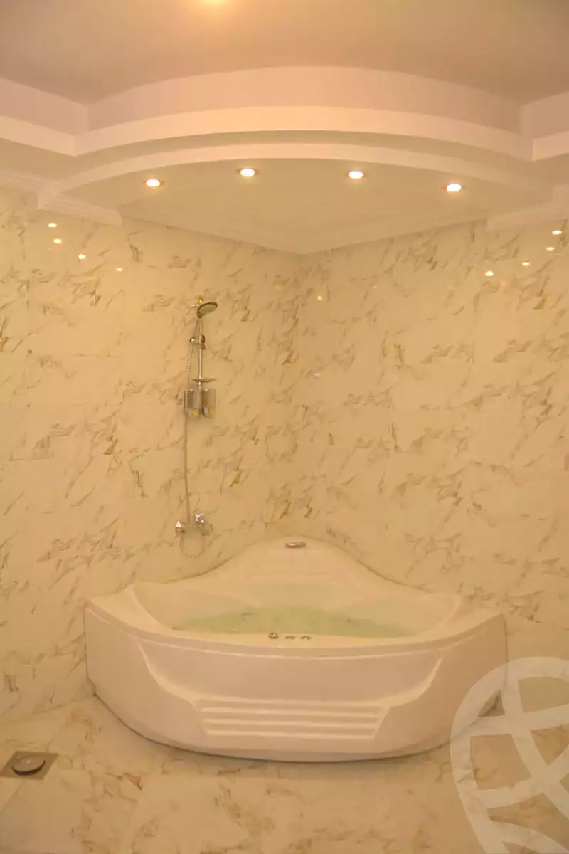 https://aqarmap.com.eg/en/listing/7076833-for-sale-cairo-el-shorouk-compounds-maxim-residence
