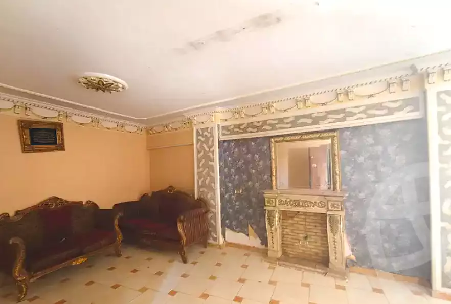 https://aqarmap.com.eg/en/listing/7076909-for-sale-alexandria-bakoos-el-souk-station-st