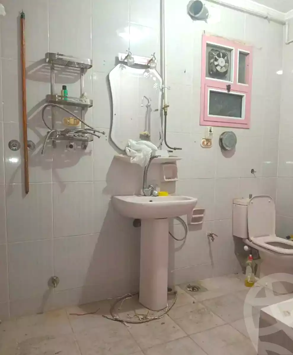 https://aqarmap.com.eg/ar/listing/7077435-for-rent-alexandria-lsywf-el-falki