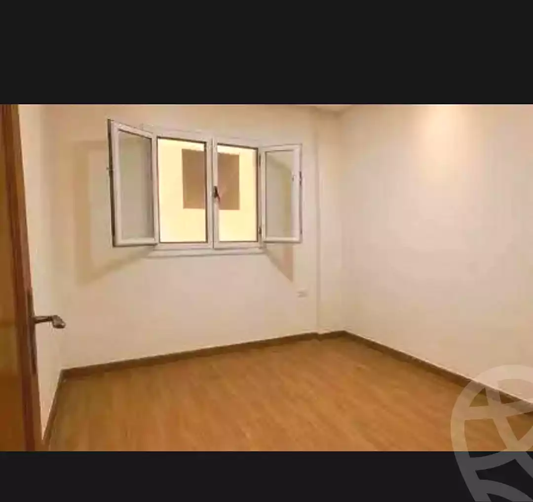 https://aqarmap.com.eg/ar/listing/7077596-for-sale-alexandria-al-agamy-lbytsh-bianchiii