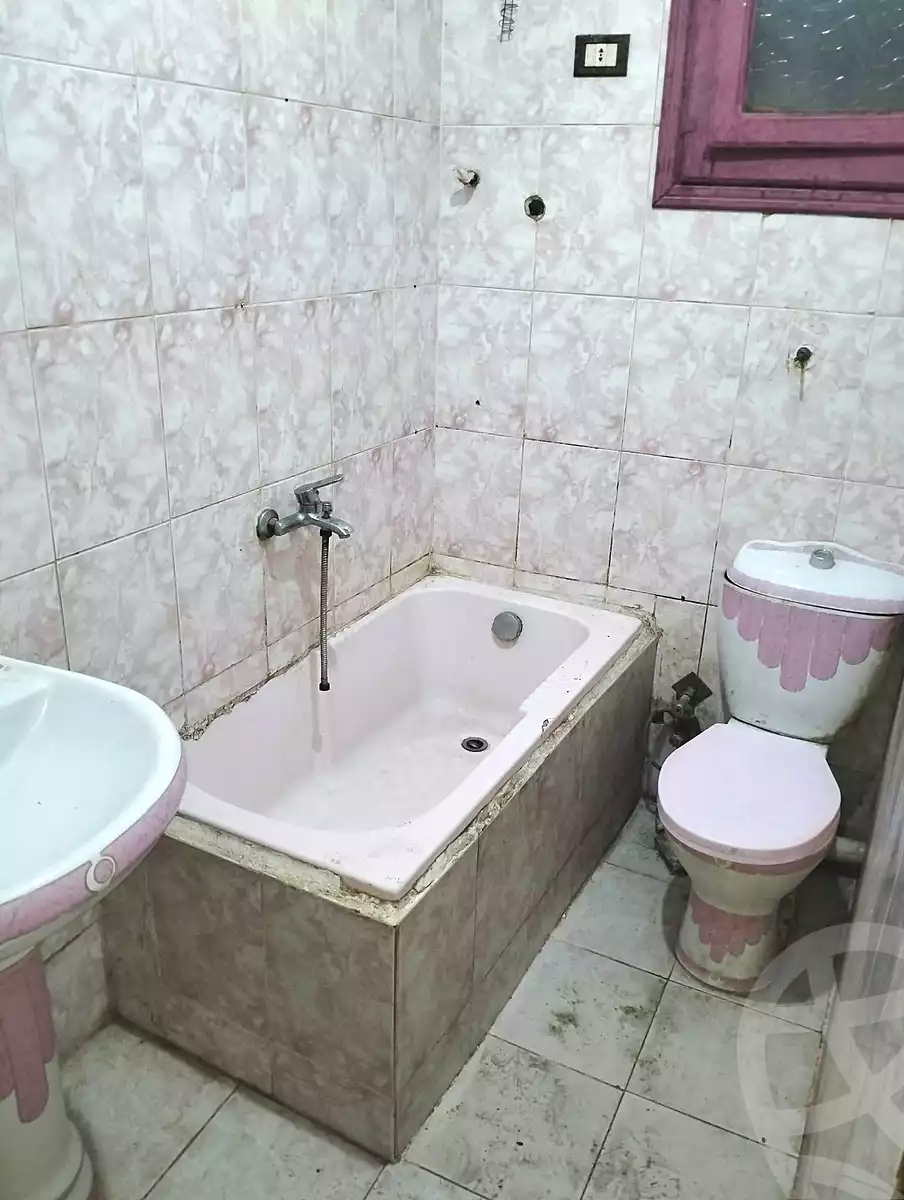 https://aqarmap.com.eg/ar/listing/7075471-for-sale-alexandria-al-agamy-el-hanouvel