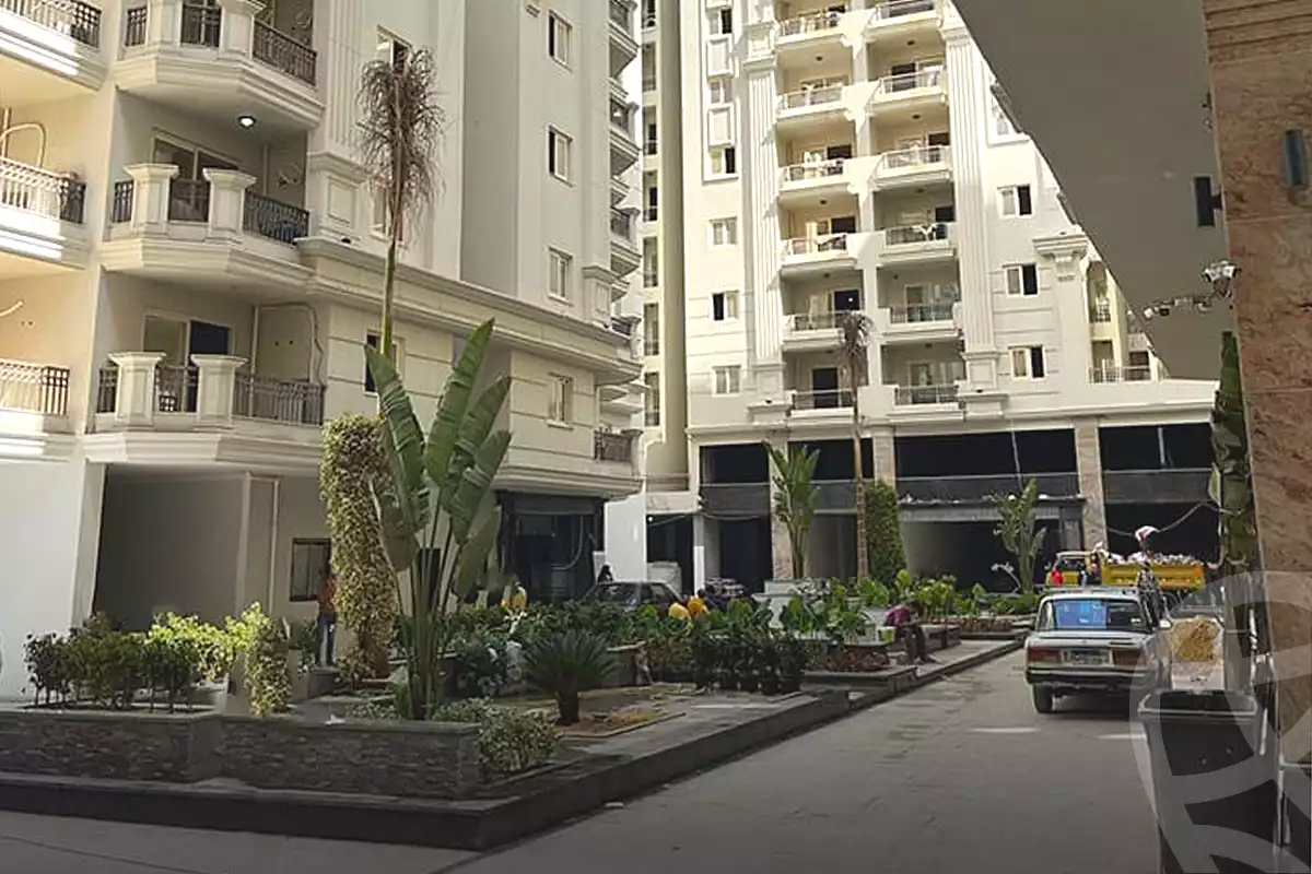 https://aqarmap.com.eg/en/listing/7078106-for-sale-alexandria-smouha-compounds-in-smouha-valore-smouha