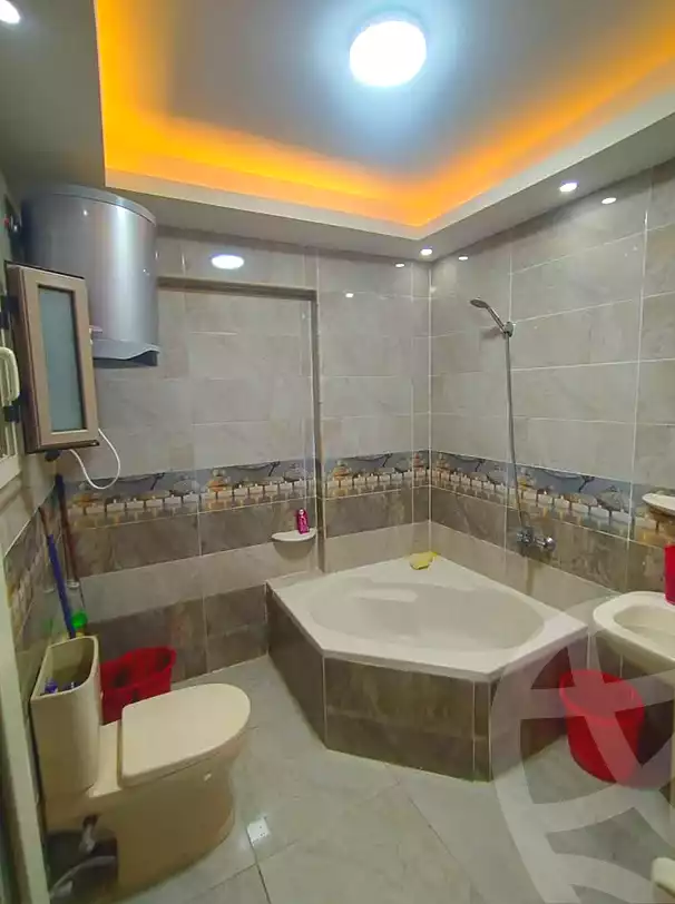 https://aqarmap.com.eg/ar/listing/7078843-for-sale-alexandria-al-agamy-lbytsh-mohamed-el-fardi-st