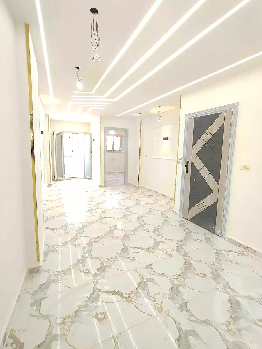 https://aqarmap.com.eg/ar/listing/7078875-for-sale-alexandria-sydy-bshr-shr-mlk-hfny