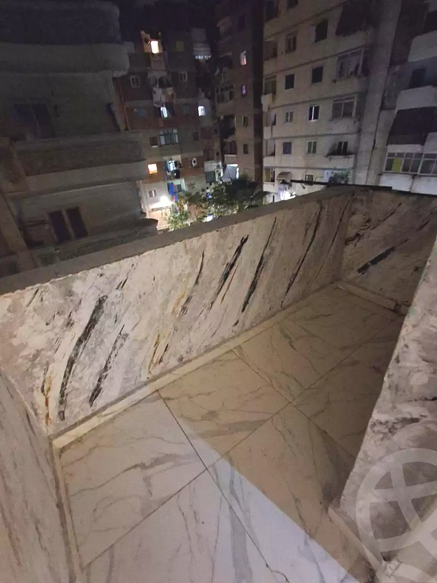 https://aqarmap.com.eg/en/listing/7078965-for-sale-alexandria-bahray-el-anfoshy-sidi-kazman-st