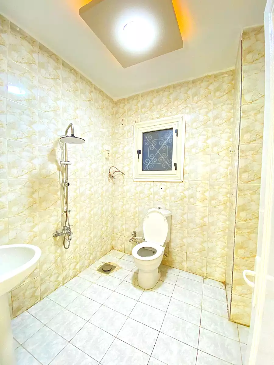 https://aqarmap.com.eg/ar/listing/7079522-for-rent-alexandria-al-agamy-lbytsh-ibrahim-othman-st