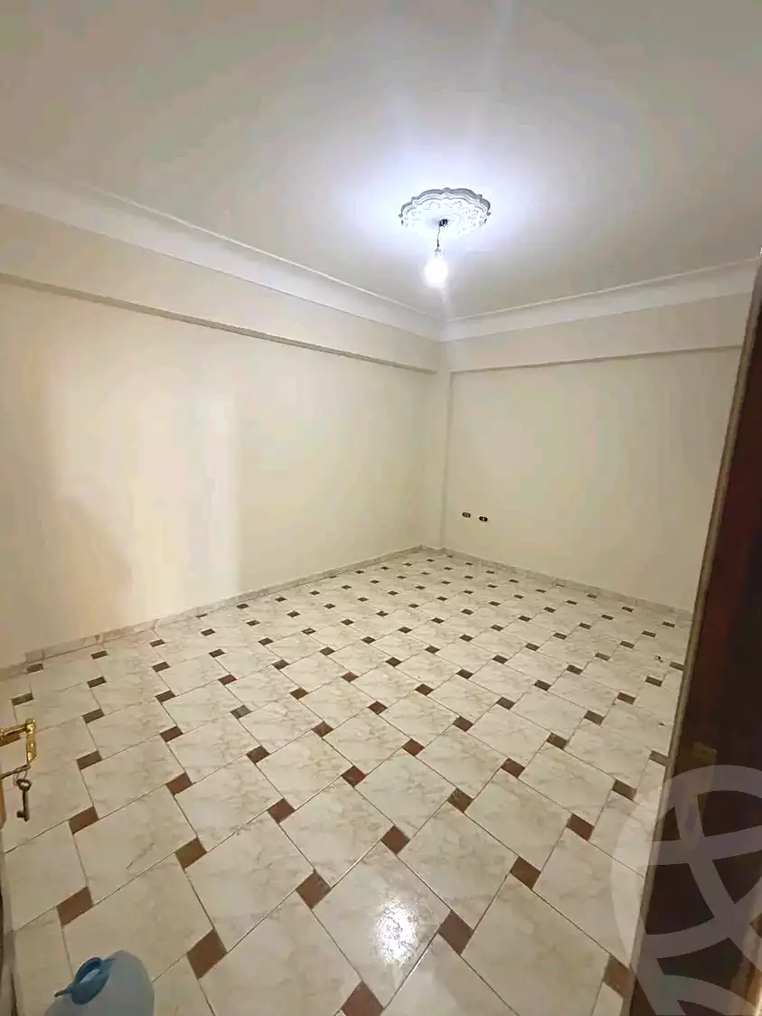 https://aqarmap.com.eg/ar/listing/7079738-for-sale-alexandria-lsywf-el-seyouf-qebly-el-salam-st