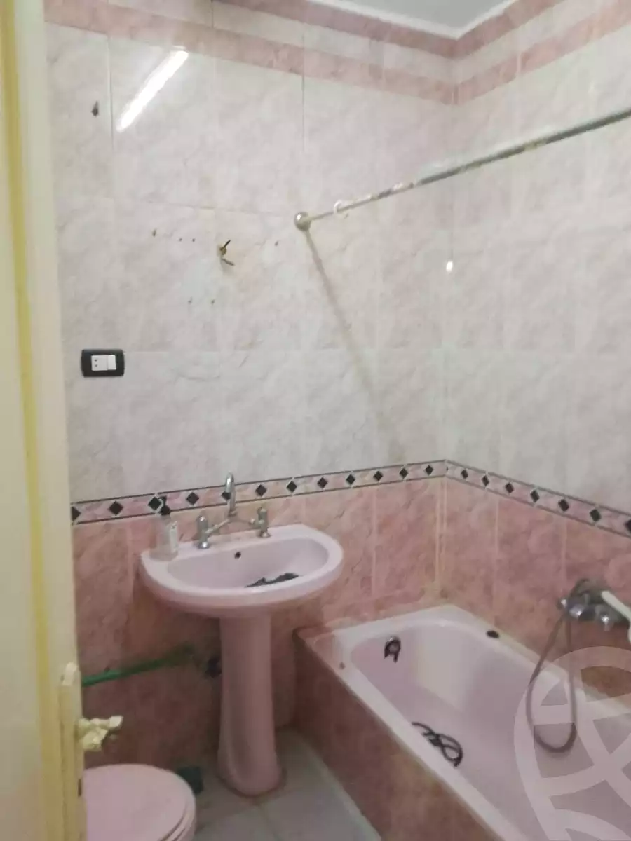 https://aqarmap.com.eg/ar/listing/7079882-for-sale-cairo-ain-shams-ahmed-esmat-st