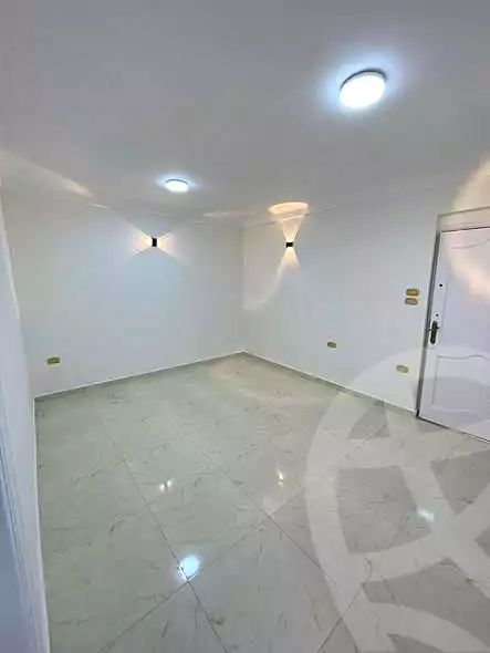 https://aqarmap.com.eg/ar/listing/7080019-for-sale-alexandria-lsywf-el-falki