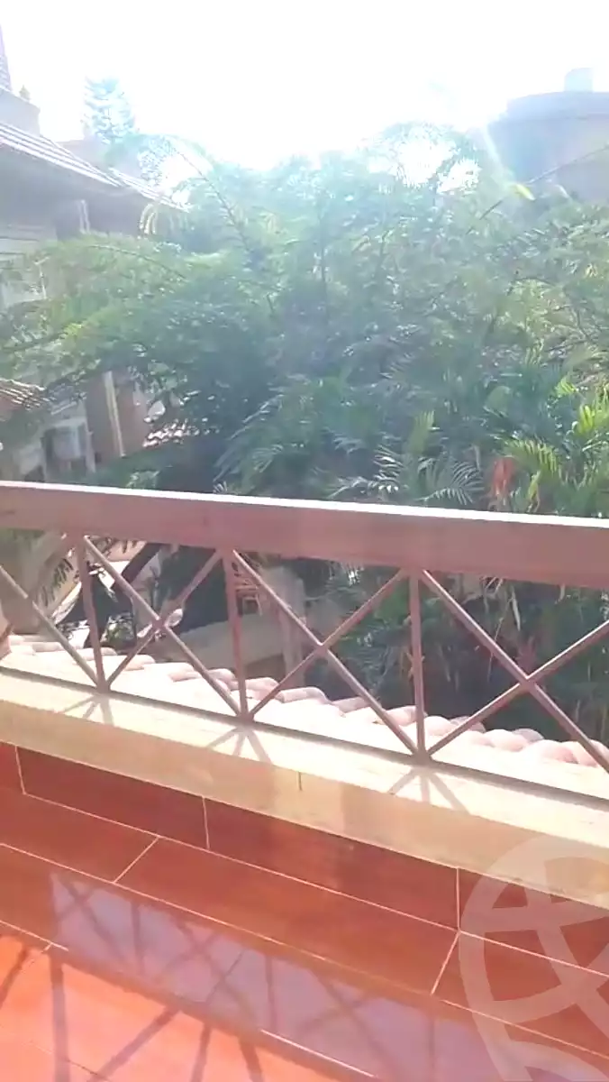 https://aqarmap.com.eg/en/listing/7080354-for-sale-cairo-new-cairo-compounds-flowers-park