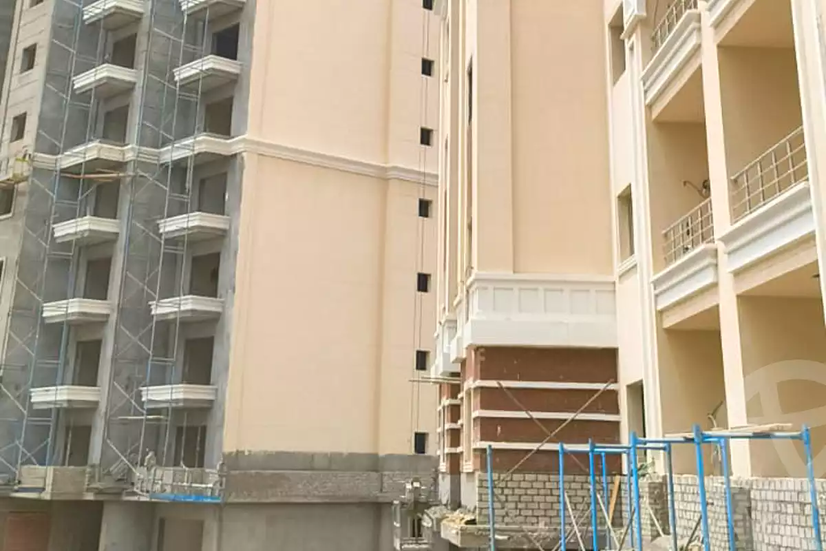 https://aqarmap.com.eg/en/listing/7080388-for-sale-alexandria-sawary-compounds-first-avenue-compound-the-first-development