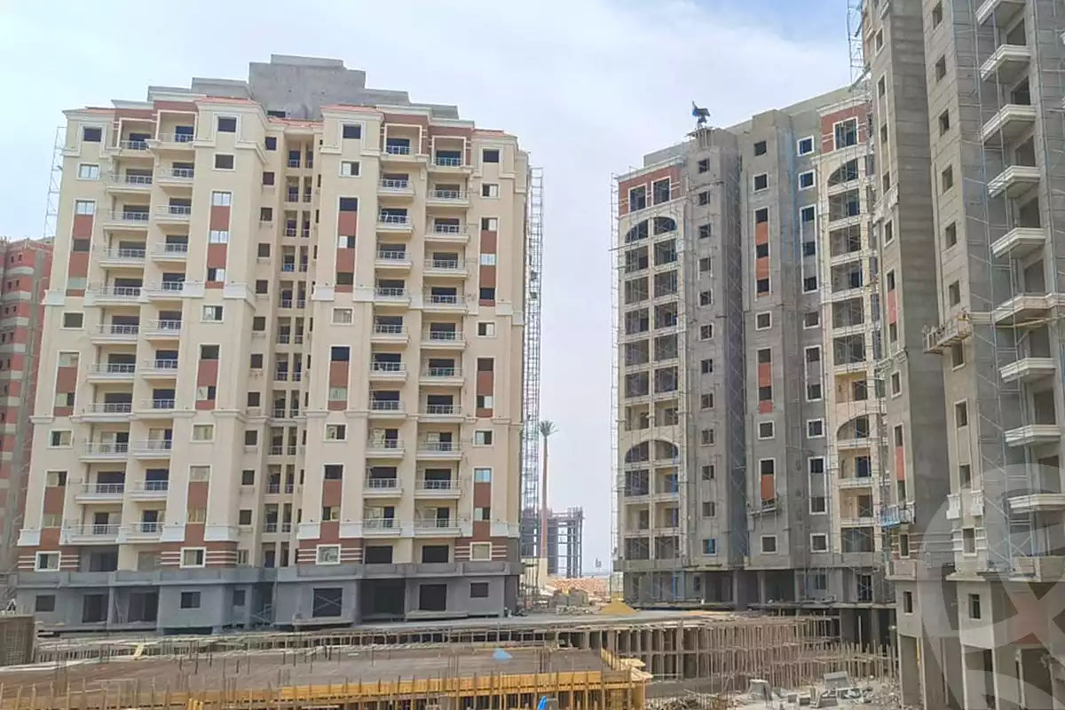 https://aqarmap.com.eg/en/listing/7080388-for-sale-alexandria-sawary-compounds-first-avenue-compound-the-first-development