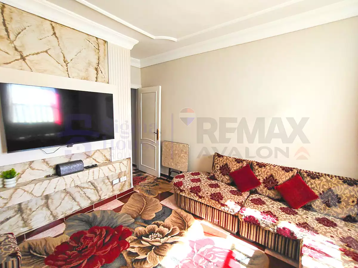 https://aqarmap.com.eg/ar/listing/7080474-for-sale-alexandria-ibrahimia-omar-zafan-st