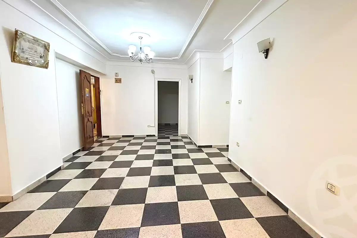 https://aqarmap.com.eg/ar/listing/7080591-for-sale-alexandria-el-saraya-el-geish-rd