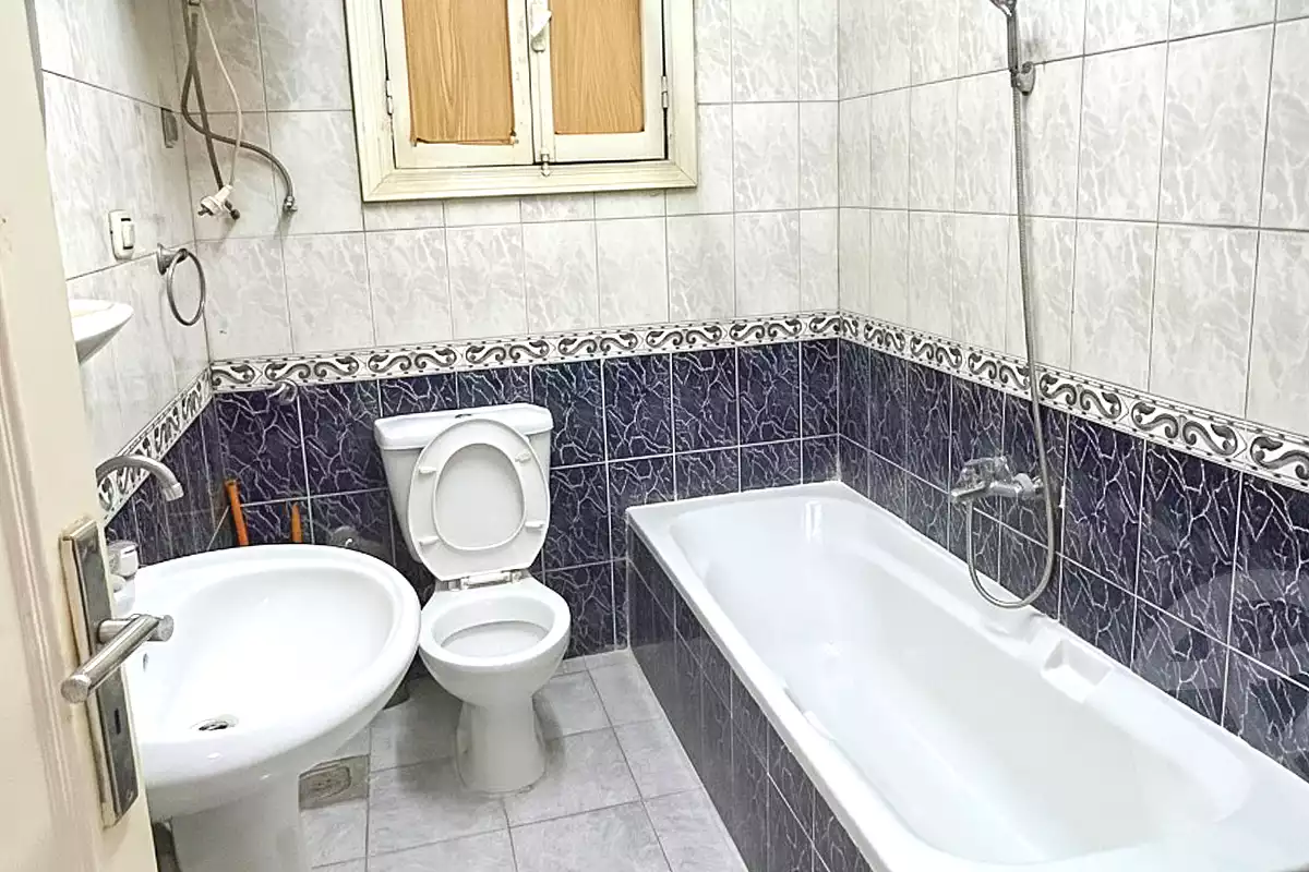 https://aqarmap.com.eg/ar/listing/7080591-for-sale-alexandria-el-saraya-el-geish-rd