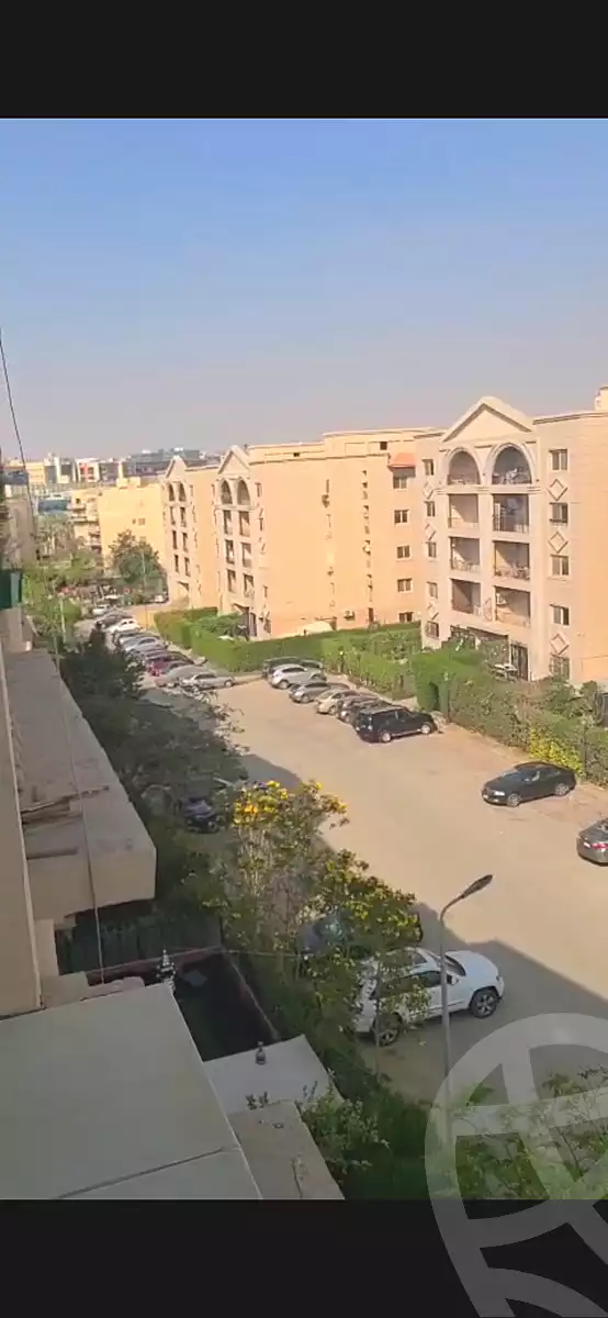 https://aqarmap.com.eg/en/listing/7081355-for-sale-cairo-new-cairo-compounds-el-masrawiyeh