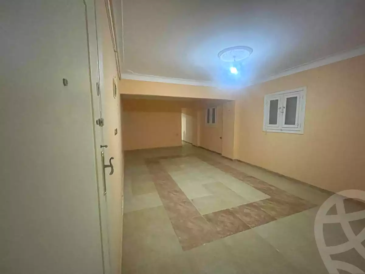 https://aqarmap.com.eg/ar/listing/7081628-for-rent-alexandria-ganaklis-shr-mrtdy-bsh