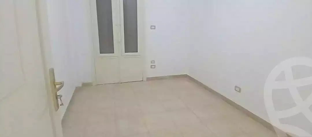 https://aqarmap.com.eg/ar/listing/7081685-for-sale-cairo-hadayek-el-koba-hamamat-el-koba