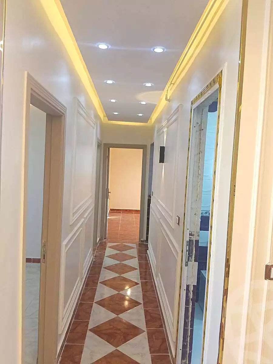 https://aqarmap.com.eg/en/listing/7081849-for-sale-alexandria-al-agamy-el-hanouvel-radwan-st