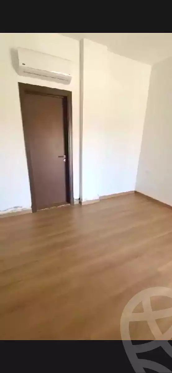 شقة بـ٣ غرف نوم في فيفث سكوير المراسم، صورة ٢ من ١٠