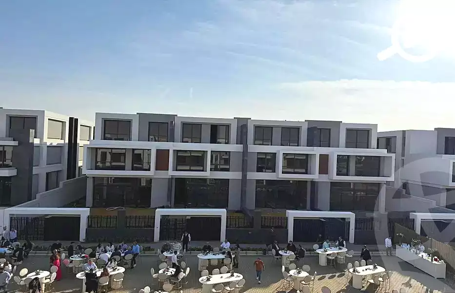 https://aqarmap.com.eg/ar/listing/7082239-for-sale-cairo-new-cairo-compounds-el-patio-town-compound-la-vista
