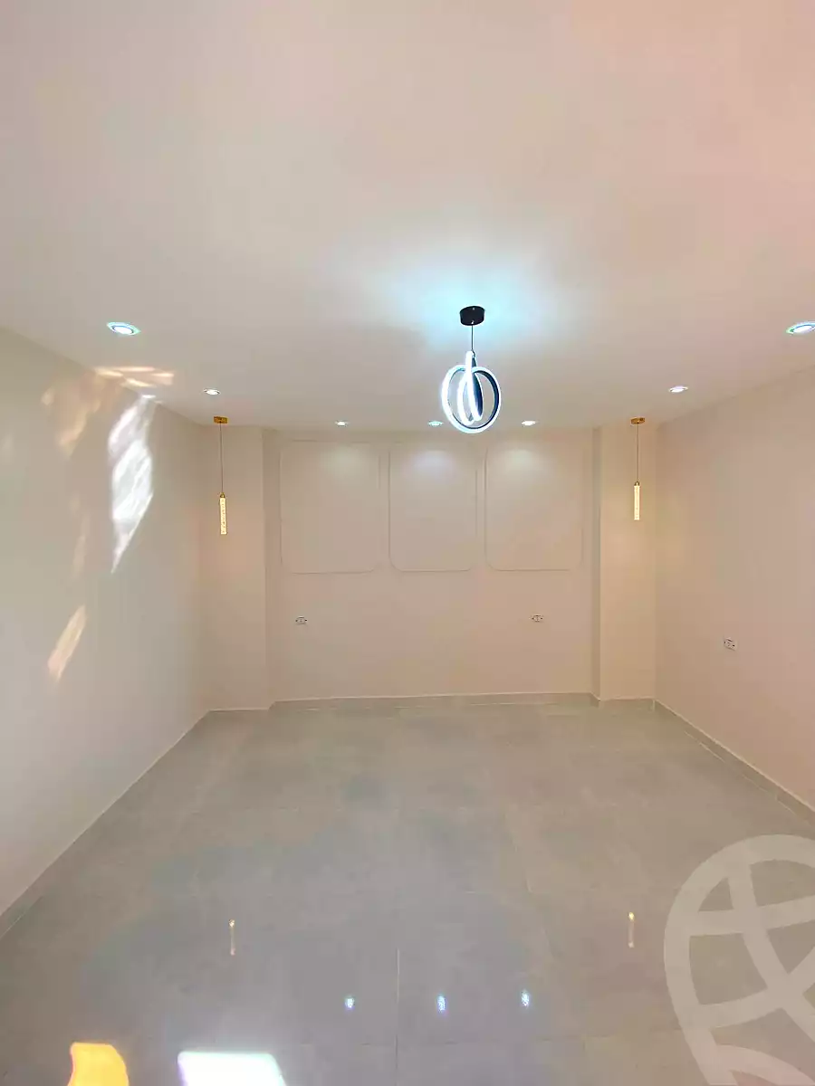 https://aqarmap.com.eg/ar/listing/7082573-for-sale-alexandria-al-agamy-lbytsh-bianchiii
