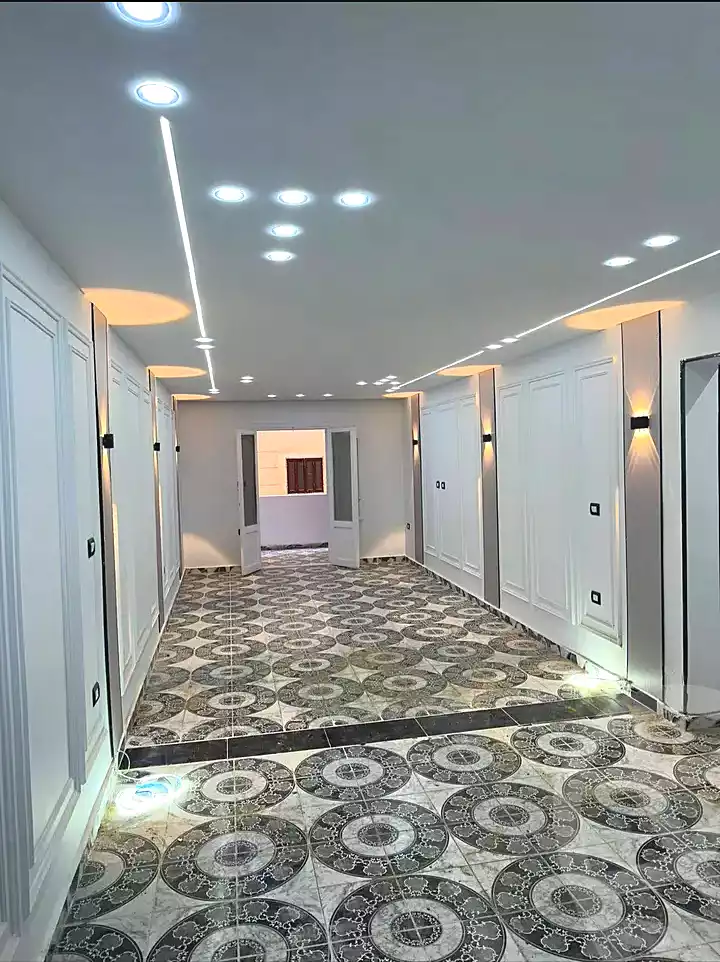 https://aqarmap.com.eg/ar/listing/7082622-for-sale-alexandria-al-agamy-el-hanouvel-radwan-st
