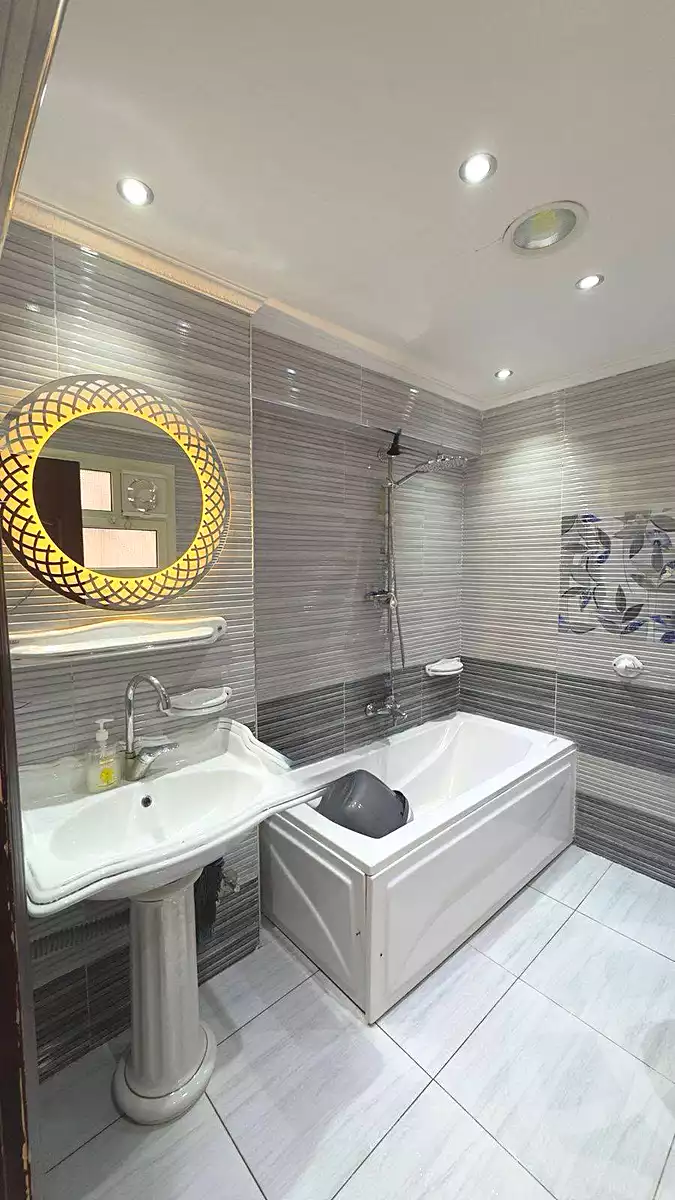 https://aqarmap.com.eg/en/listing/7083001-for-sale-cairo-el-zaytun-lzytwn-lshrqy-toman-bai-st