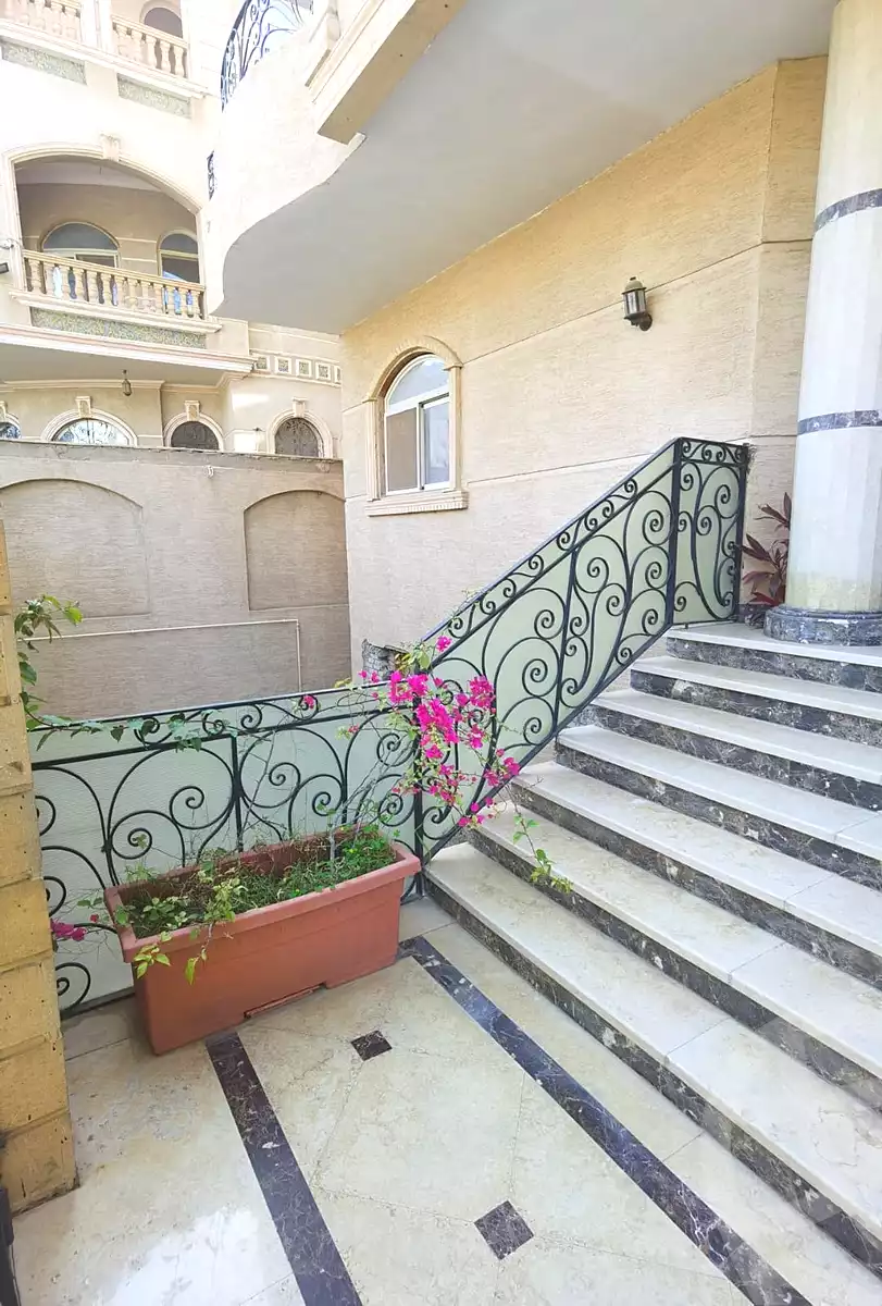 https://aqarmap.com.eg/ar/listing/7083006-for-sale-cairo-new-cairo-el-yassamin-el-yasmeen-1-samir-shehata-street