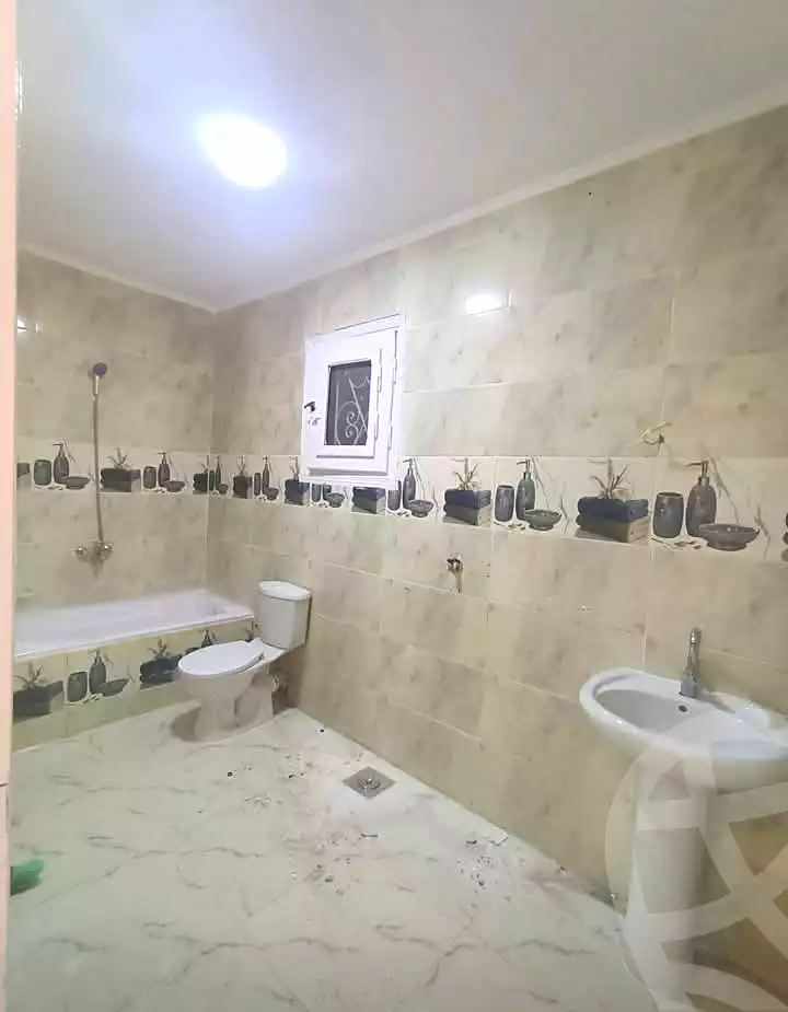 https://aqarmap.com.eg/ar/listing/7083044-for-sale-alexandria-al-agamy-el-hanouvel-radwan-st