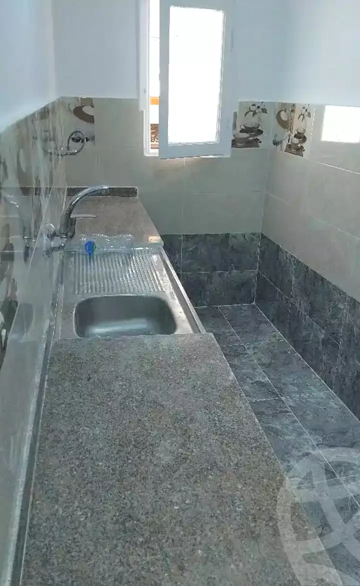 https://aqarmap.com.eg/ar/listing/7083146-for-sale-alexandria-al-agamy-el-hanouvel-radwan-st