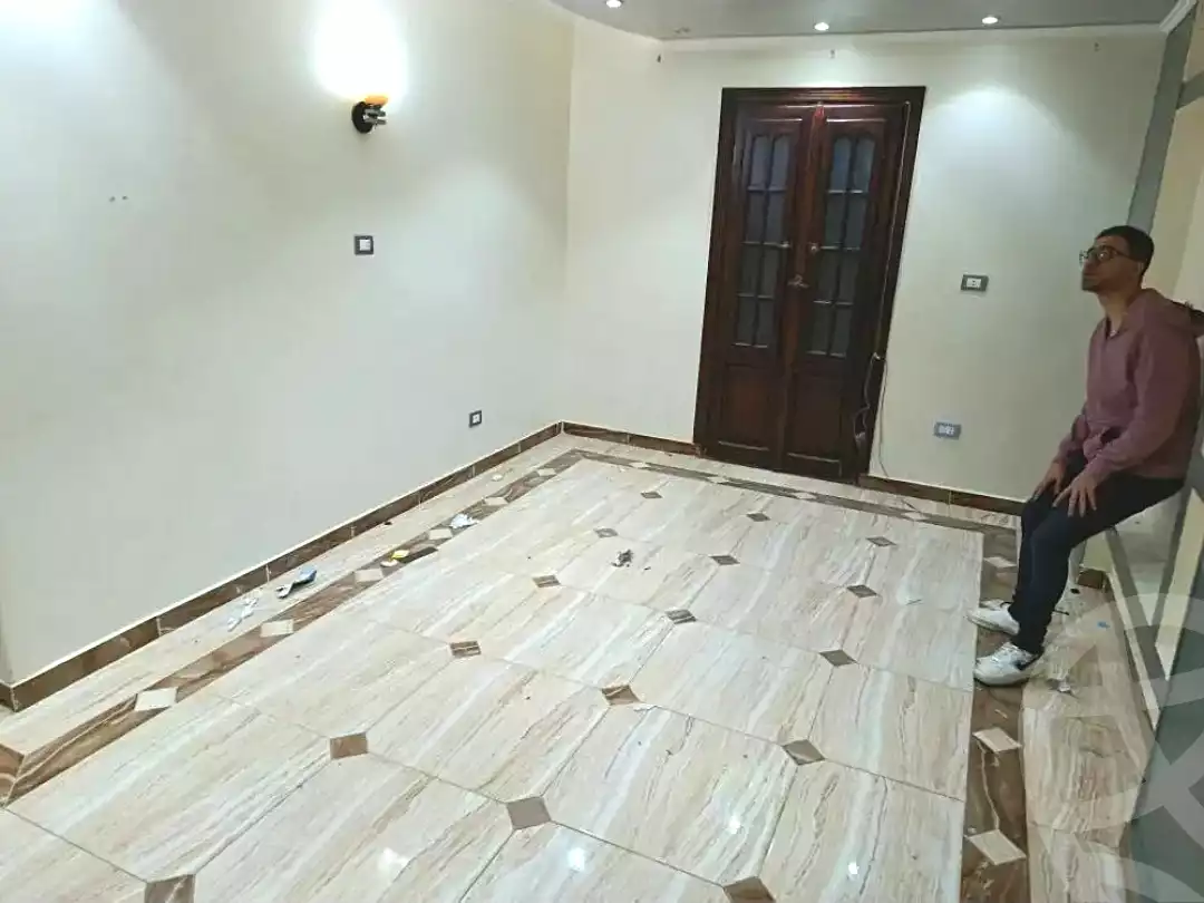 https://aqarmap.com.eg/ar/listing/7083400-for-sale-alexandria-new-miami-eskot